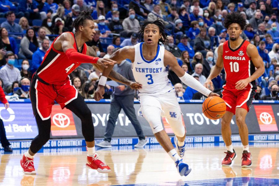Kentucky Wildcats guard TyTy Washington Jr. (3) drives the ball into the paint during the UK vs Georgia men’s basketball game on Saturday, Jan. 8, 2022, at Rupp Arena in Lexington, Kentucky. UK won 92-77. Photo by Michael Clubb | Staff