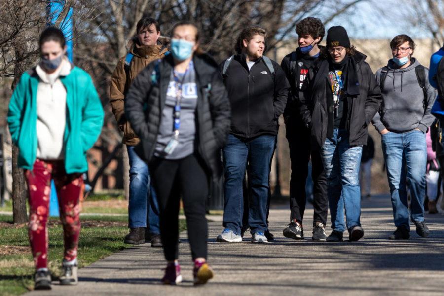 Students+walk+across+campus+on+the+first+day+of+the+spring+semester+on+Monday%2C+Jan.+10%2C+2022%2C+at+the+University+of+Kentucky+in+Lexington%2C+Kentucky.+Photo+by+Jack+Weaver+%7C+Staff
