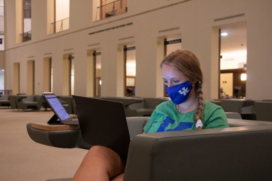 Alex Droth, a freshman at the University of Kentucky, studies on her laptop on Friday, Aug. 27, 2021 at 12:53 a.m., at William T. Young Library in Lexington, Kentucky. Photo by Kaitlyn Skaggs | Staff