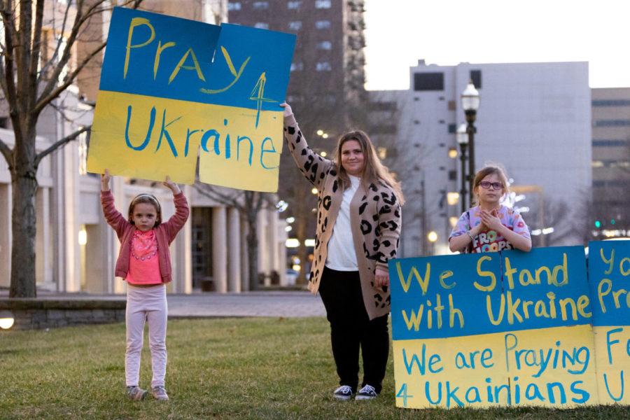 People+hold+up+signs+during+a+gathering+in+support+of+Ukraine+on+Wednesday%2C+March+2%2C+2022%2C+at+Courthouse+Plaza+in+Lexington%2C+Kentucky.+Photo+by+Jack+Weaver+%7C+Staff