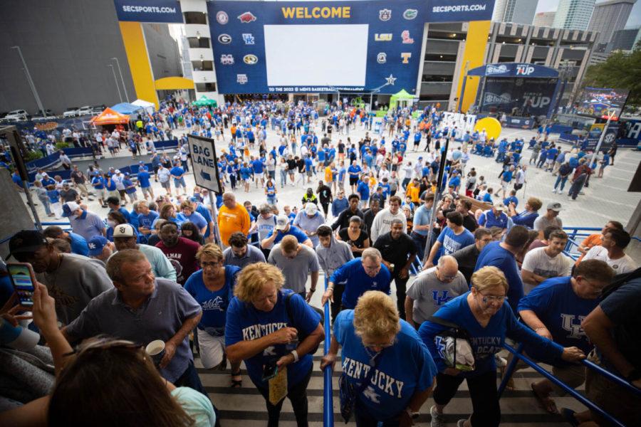 Fans pour into Amalie Arena before the UK vs. Vanderbilt SEC Tournament quarterfinals mens basketball game on Friday, March 11, 2022, in Tampa, Florida. UK won 77-71. Photo by Michael Clubb | Staff