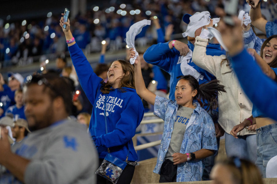 Fans+in+the+student+section+cheer+during+the+No.+22+Kentucky+vs.+No.+16+Mississippi+State+football+game+on+Saturday%2C+Oct.+15%2C+2022%2C+at+Kroger+Field+in+Lexington%2C+Kentucky.+UK+won+27-17.+Photo+by+Carter+Skaggs+%7C+Staff