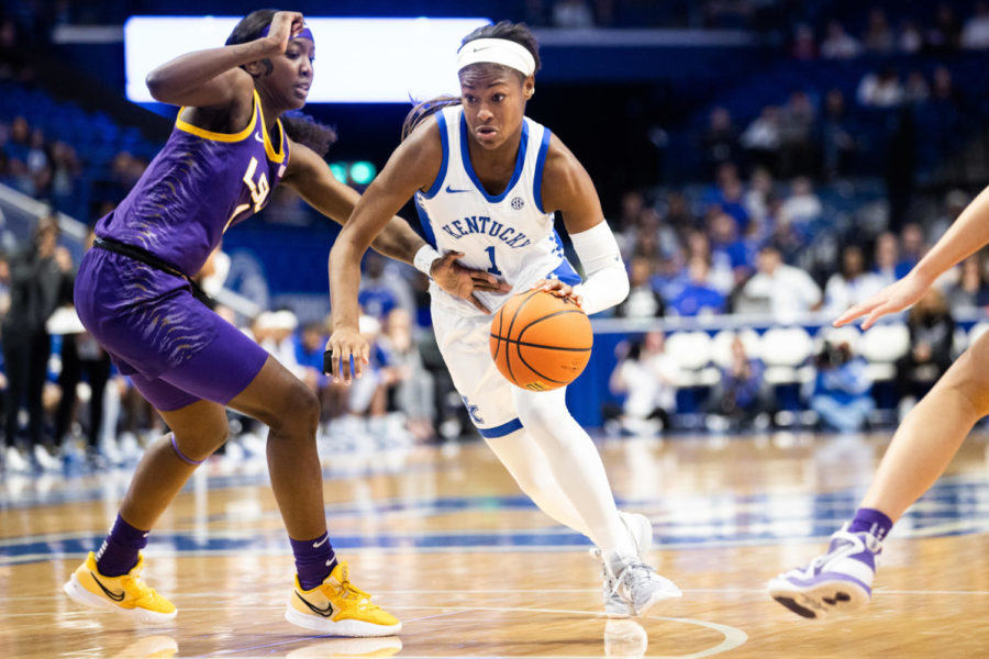 Kentucky Wildcats guard Robyn Benton (1) dribbles the ball down the court during the Kentucky vs. No. 7 LSU womens basketball game on Sunday, Jan. 8, 2023, at Rupp Arena in Lexington, Kentucky. UK lost 67-48. Photo by Isabel McSwain | Staff