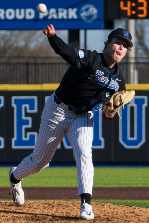 Kentucky Wildcats pitcher Travis Smith (33) pitches during the Kentucky vs. Morehead State baseball game on Tuesday, Feb. 28, 2023, at Kentucky Proud Park in Lexington, Kentucky. Kentucky won 15-1. Photo by Isaiah Pinto | Staff