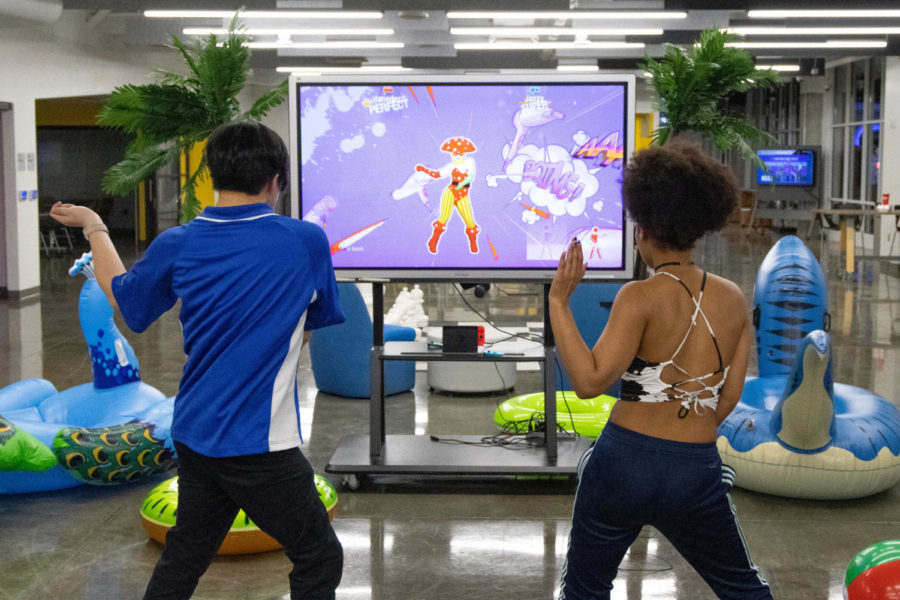 Students get groovy at Esports Lounge 'rhythm game night' – Kentucky Kernel