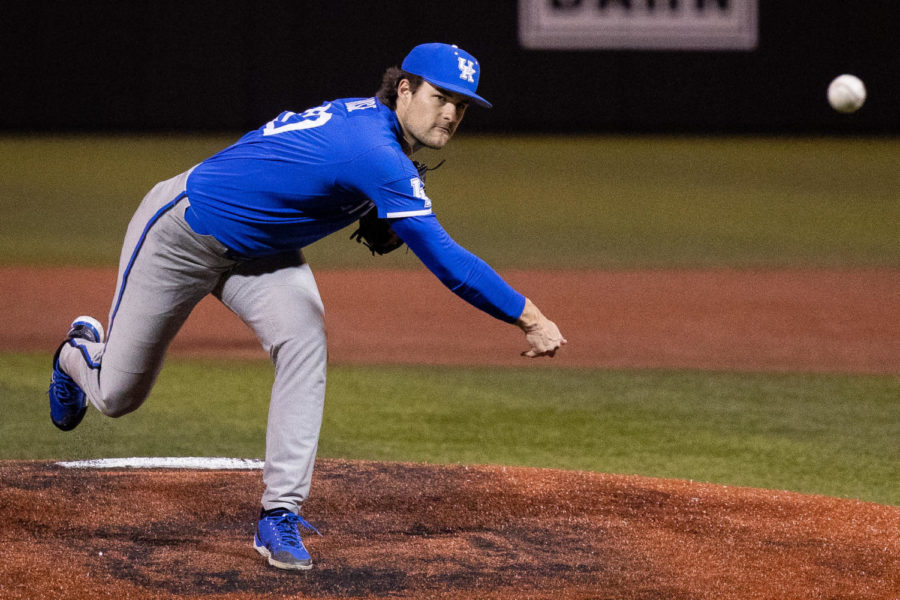 Kentucky Wildcats pitcher Zach Hise (40) pitches the ball during the No. 18 Kentucky vs. Western Kentucky baseball game on Tuesday, March 28, 2023, at Nick Denes Field in Bowling Green, Kentucky. Kentucky won 10-8. Photo by Olivia Hall | Staff