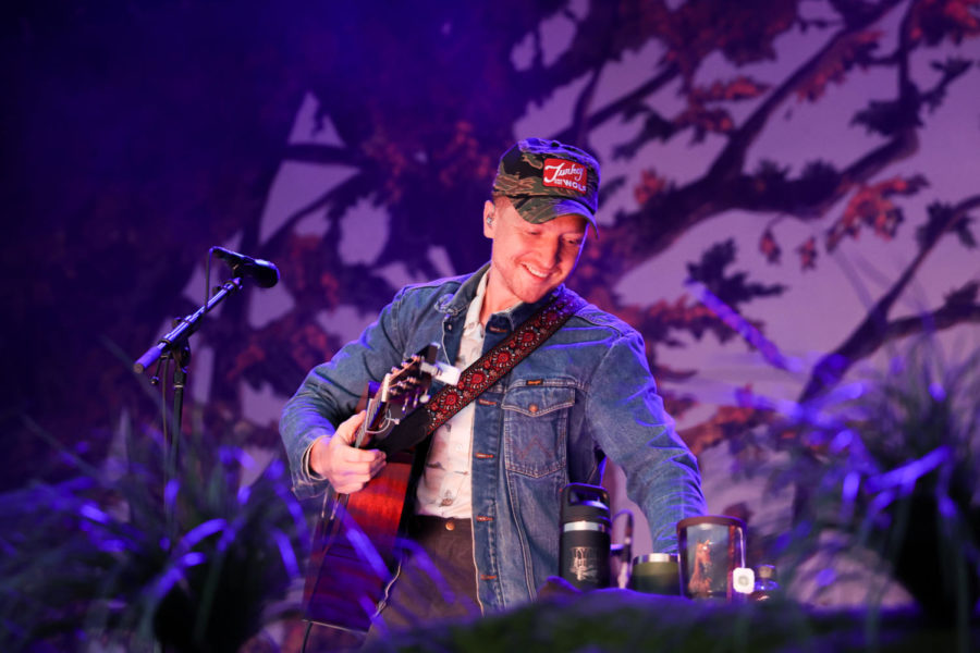 Tyler Childers performs on Sunday, June 4, 2023, during the Railbird music festival at the Red Mile infield in Lexington, Kentucky. Photo by Abbey Cutrer | Staff