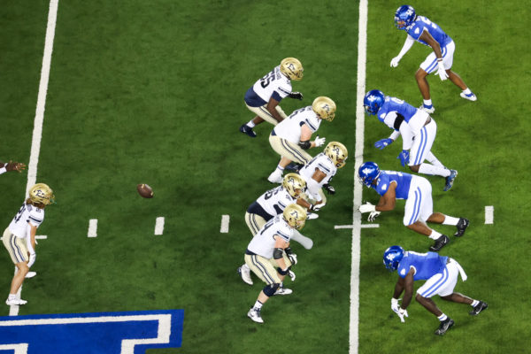 Akron snaps the ball during the Kentucky vs. Akron football game on Saturday, Sept. 16, 2023, at Kroger Field in Lexington, Kentucky. Kentucky won 35-3. Photo by Abbey Cutrer | Staff