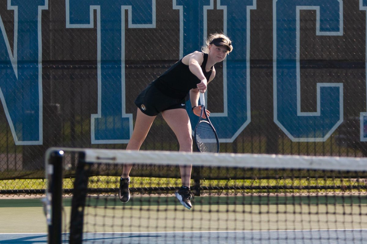 Sophia McLellan returns the ball vs Kentucky on Mar. 29, 2024 in Lexington Kentucky at Hilary J. Boone Tennis Center. Kentucky won the match 4-0. 



Photo by Aidan Dillard-Hijikata | Staff