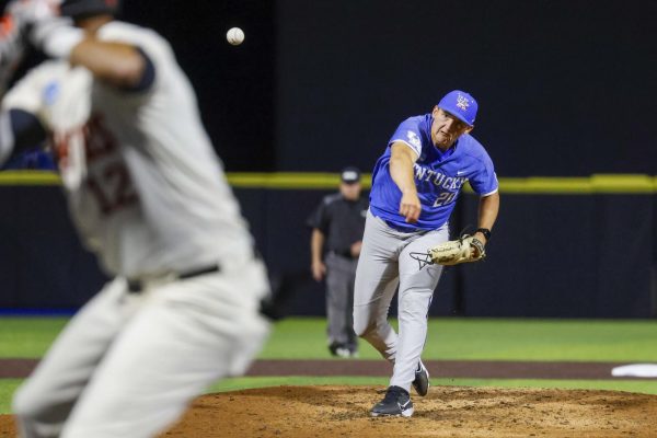 Kentucky Pitcher Mason Moore delivers a pitch to home plate. Kentucky beat Oregon State 3-2 to win the Lexington Super Regional and advance to the 2024 College World Series on Sunday, June 9, 2024, at Kentucky Proud Park in Lexington, Kentucky. Photo by Cole Parke | Staff