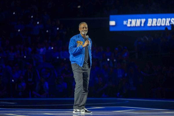 Kentucky women’s Basketball head coach Kenny
Brooks speaks to the crowd during Big Blue Madness on Friday, Oct. 11, 2024, at Rupp Arena in Lexington, Kentucky. Kentucky lost 20-13. Photo by Matthew Mueller | Staff