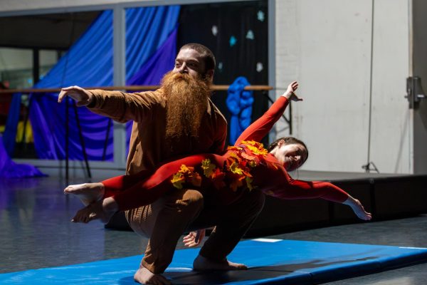 University of Kentucky students Jamin Kochman and Jennifer Kochman, perform “The Last Leaf” to the crowd at the Circus Cats Showcase event in Barker Hall at the University of Kentucky in Lexington, Kentucky, on Friday, Nov. 15, 2024. Photo by Sydney Novack | Staff