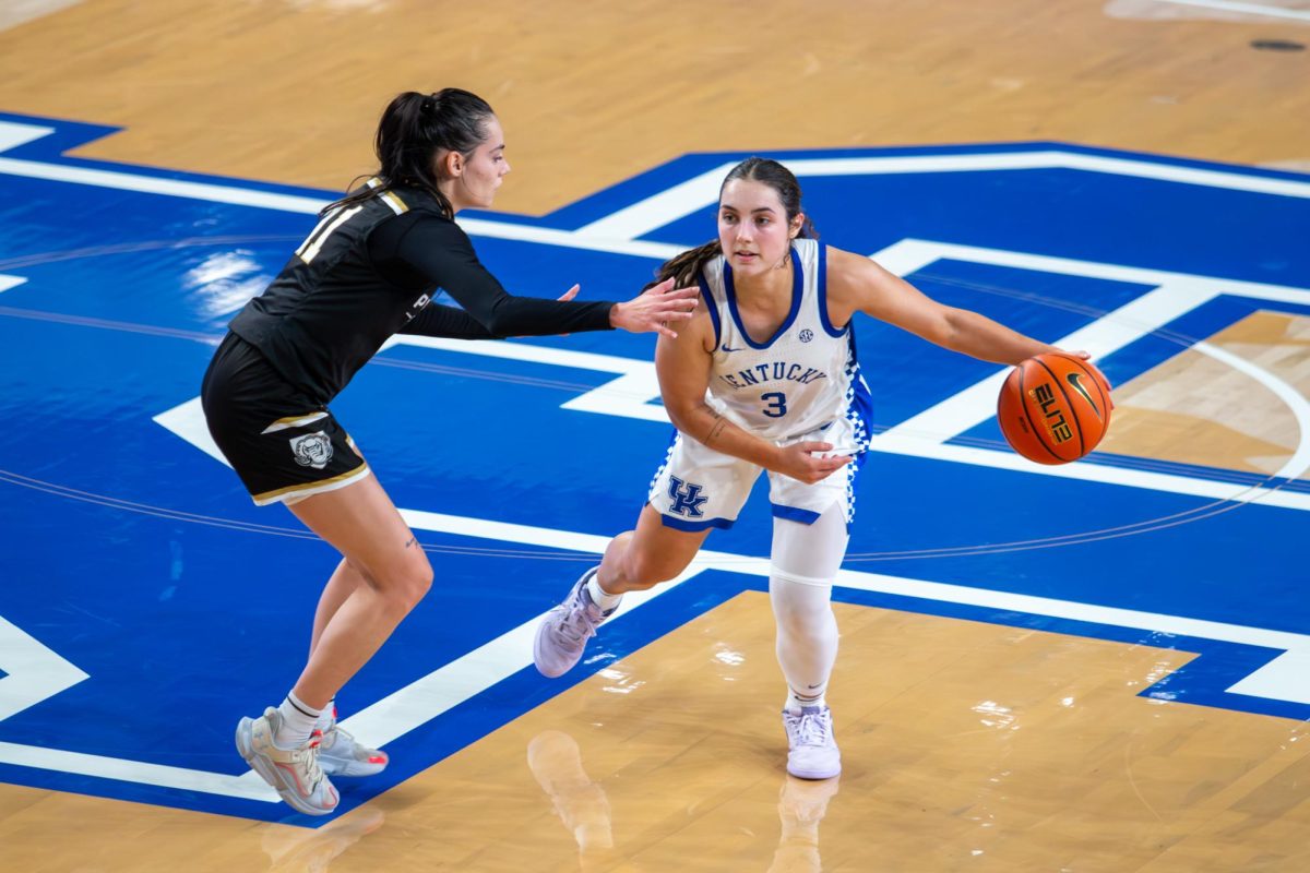 Kentucky Wildcats guard Georgia Amoore (3) dribbles the ball during the Kentucky vs. Purdue Fort Wayne women’s basketball game on Monday, Nov. 18, 2024, at Historical Memorial Coliseum in Lexington, Kentucky. Kentucky won 79-67. Photo by Sydney Novack | Staff