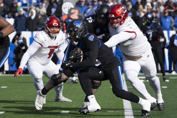 Kentucky Wildcats running back Jamarion Wilcox (10) runs the ball down the field during the football game vs. Louisville on Saturday, Nov. 30, 2024, at Kroger Field in Lexington, Kentucky. Photo by Christian Kantosky | Assistant Photo Editor