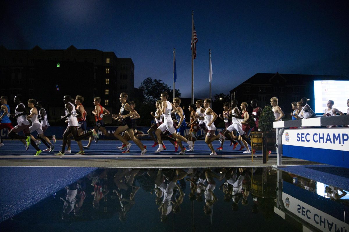Athletes run the 5000m race during the 2025 SEC Outdoor Championships on Saturday, May 17, 2025, at UK Outdoor Track and Field Facility in Lexington, Ky. Photo by Christian Kantosky | Photo Editor