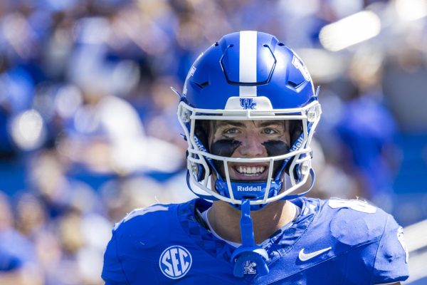 Kentucky Wildcats tight end Josh Kattus (84) walks onto the field during the football game vs. Toledo on Saturday, Aug. 30, 2025, at Kroger Field in Lexington, Ky. Photo by Christian Kantosky | Photo Editor