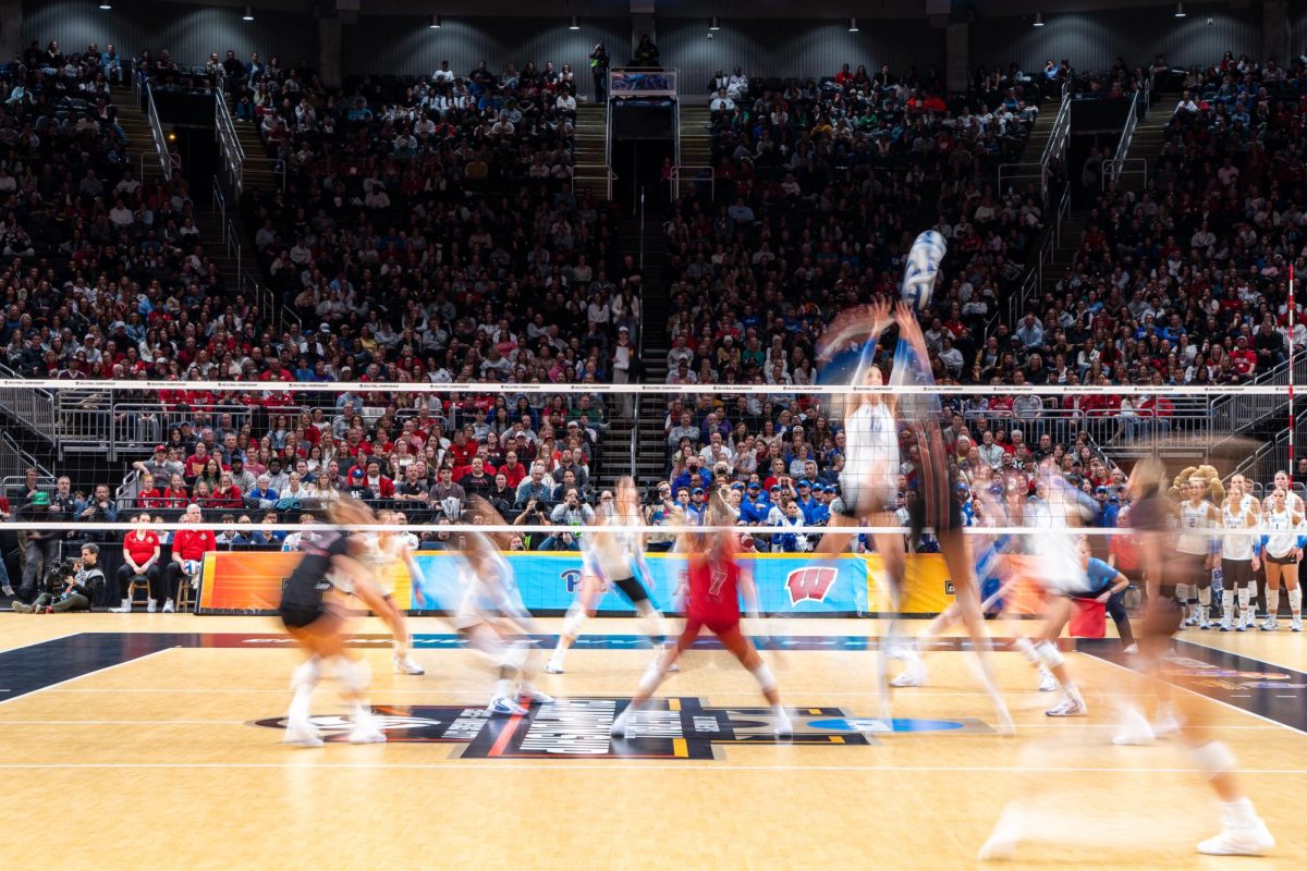 wisconsin vb _121825_WL-1-8